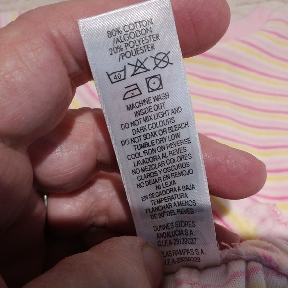 Velour outfit with frilly edging - Picture 3 of 7